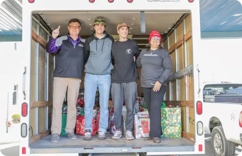 Mountaire volunteers serving the community